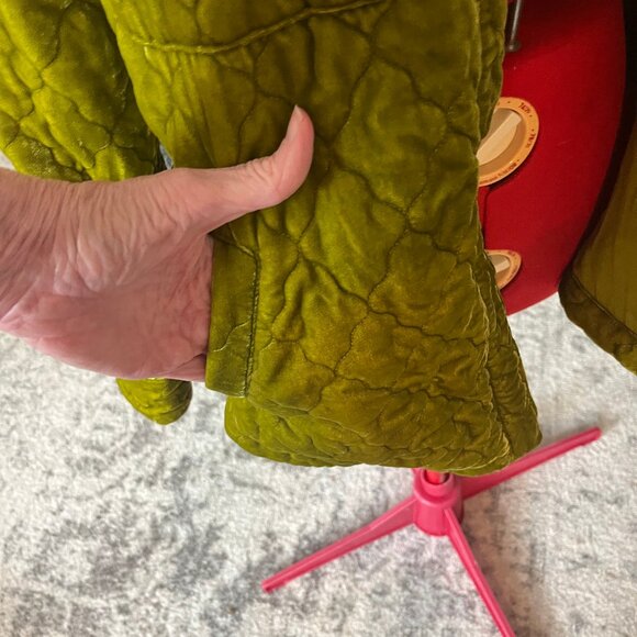 Crushed green velvet Shirt-Jacket ANTHROPOLOGIE Sz Large NWOT  Chartreuse - Picture 8 of 10